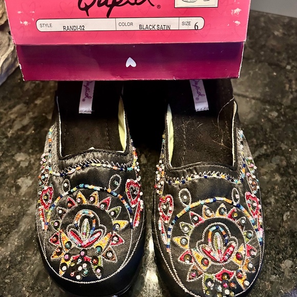 SATIN Clogs - Picture 4 of 4